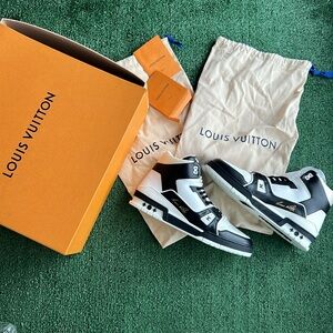 Brand new 100% Authentic men’s Louis Vuitton Sneakers